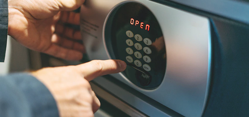 Cash Safe Openers in Santa Rosa, California