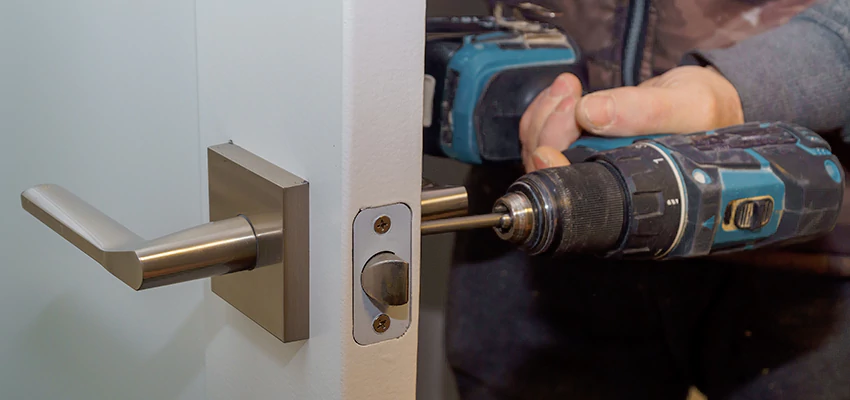 Broken Door Handle Lock Repair in Santa Rosa, California